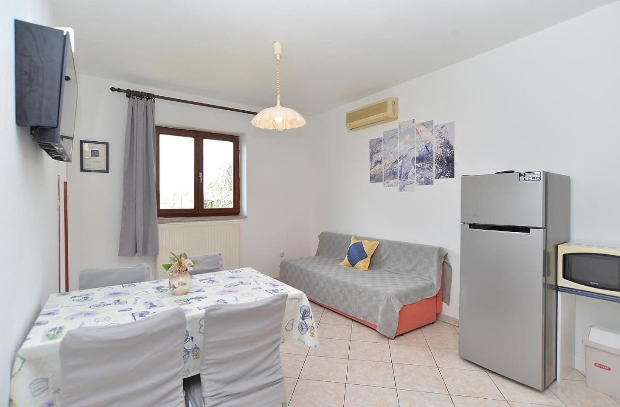 Apartments Lavanda 108 Фажана Екстер'єр фото