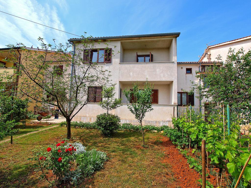 Apartments Lavanda 108 Фажана Екстер'єр фото